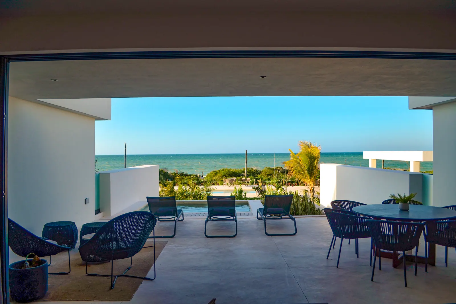 Comedor frente al mar